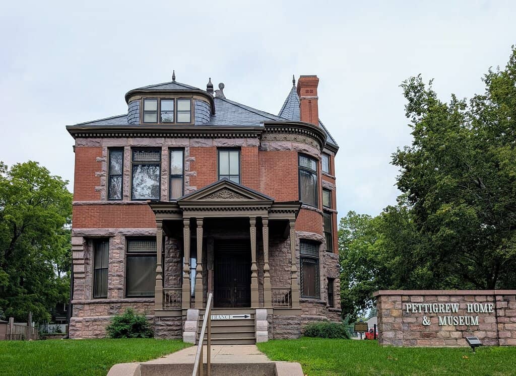 Period Furniture & Exhibits