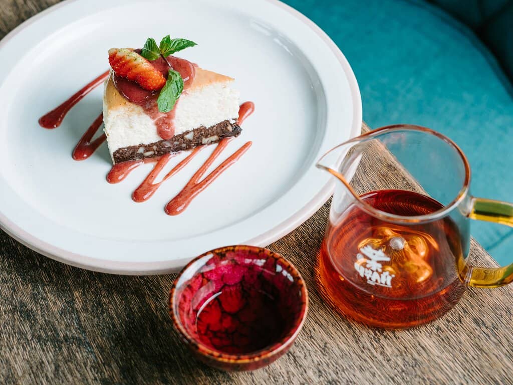 Artsy Ambiance & Greenery