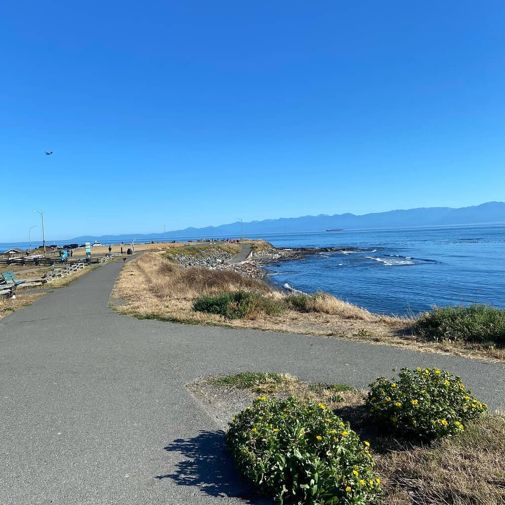 Clover Point Park (2026) – Best of TikTok, Instagram & Reddit Travel Guide