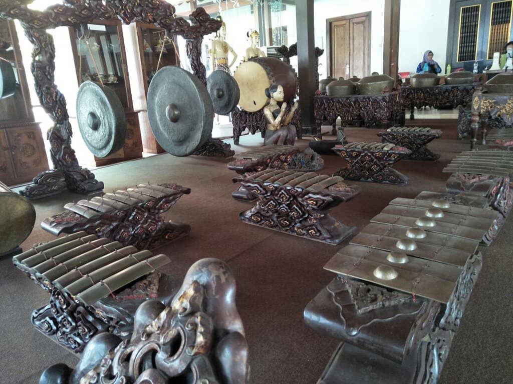 Interactive Exhibits