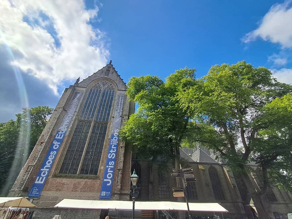 Historic Pavement Graves