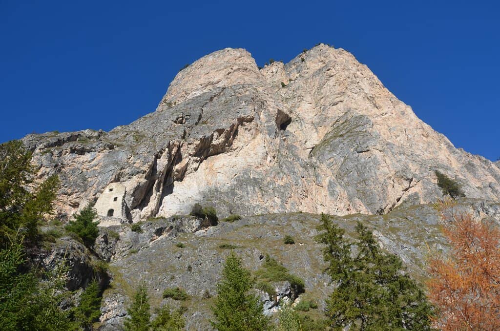 Panoramic Valley Views