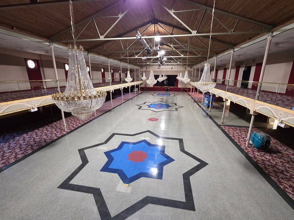 Live Concerts & Performances