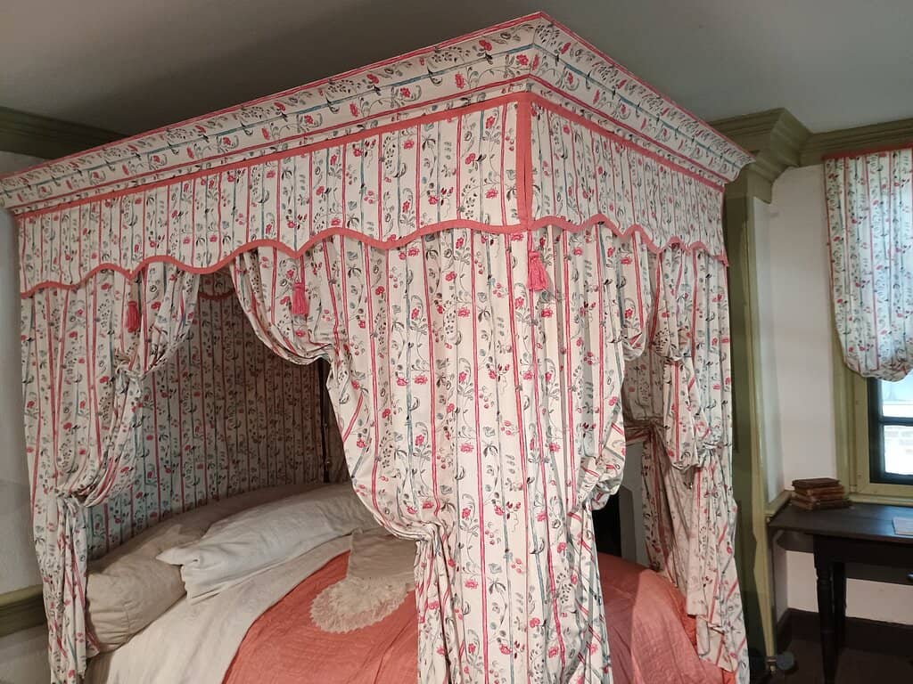 Engaging Historical Reenactors