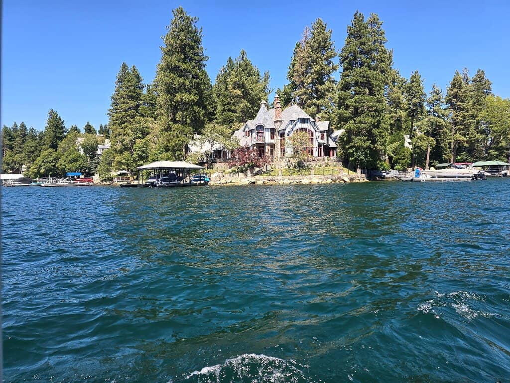 Captain's Engaging Narration