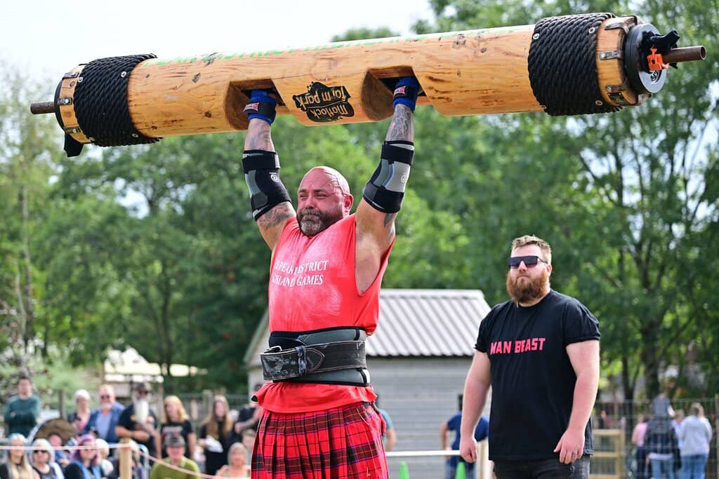 Animal Encounters & Feeding