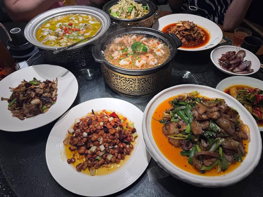 All-You-Can-Eat Snack Courtyard