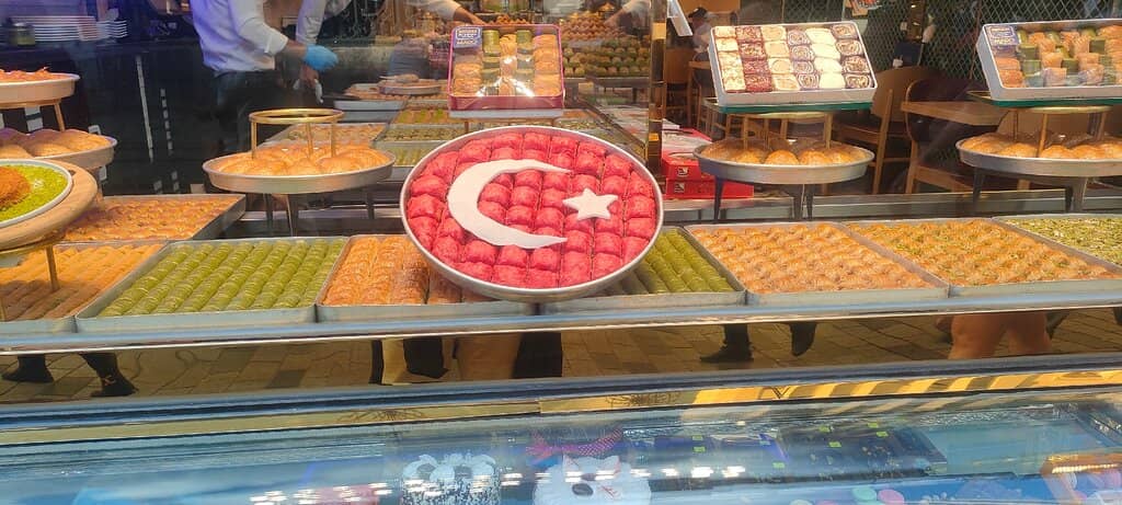 Flower Passage (Çiçek Pasajı)