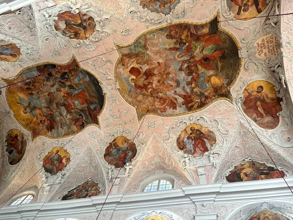 Ornate Stucco Interior