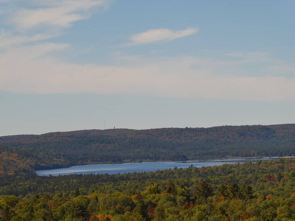 Panoramic City and Mountain Vistas