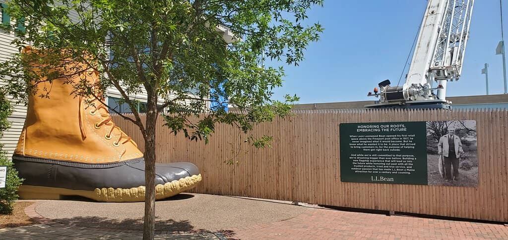 Holiday Lights & Reindeer (Seasonal)