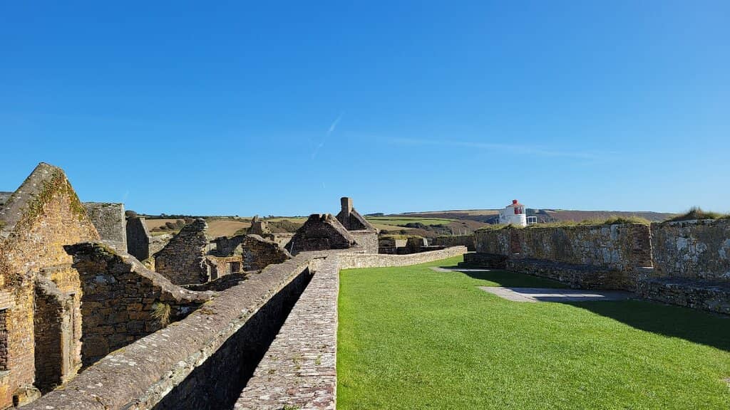 Star-Shaped Fortifications