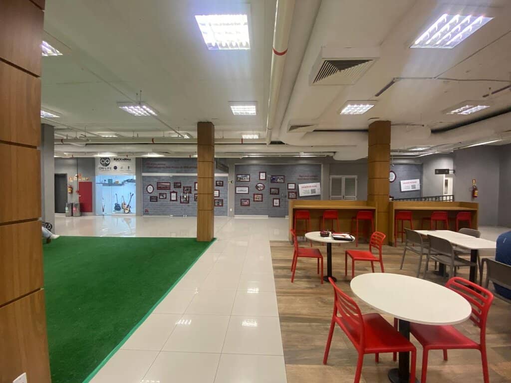 Diverse Retail Therapy