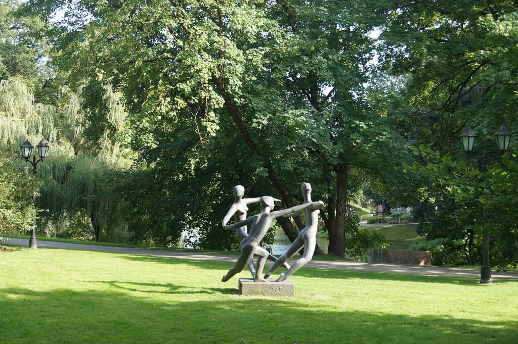 Scenic Canal & Bridges