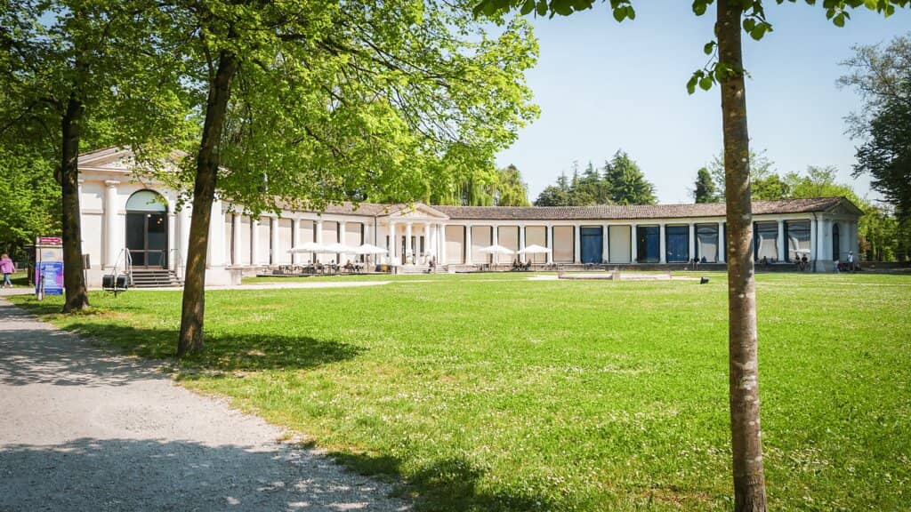 Themed Educational Paths