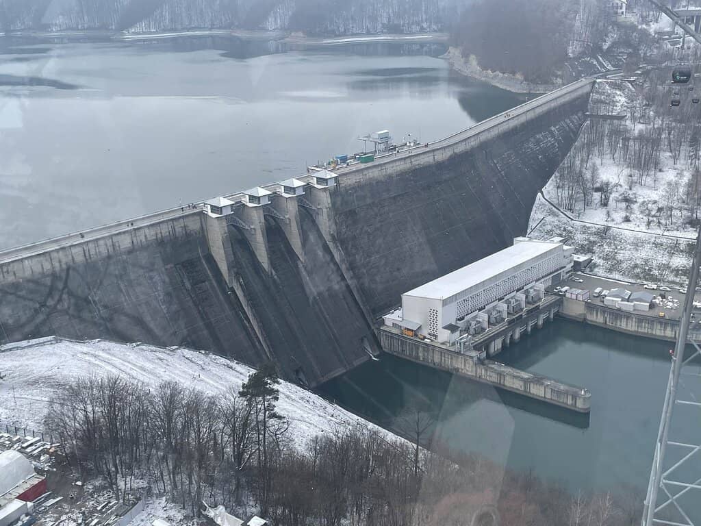 Marketplace at the Dam