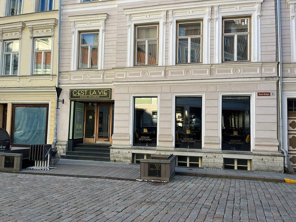 Exceptional Onion Soup & Crab Cakes