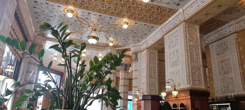 Royal Service Experience