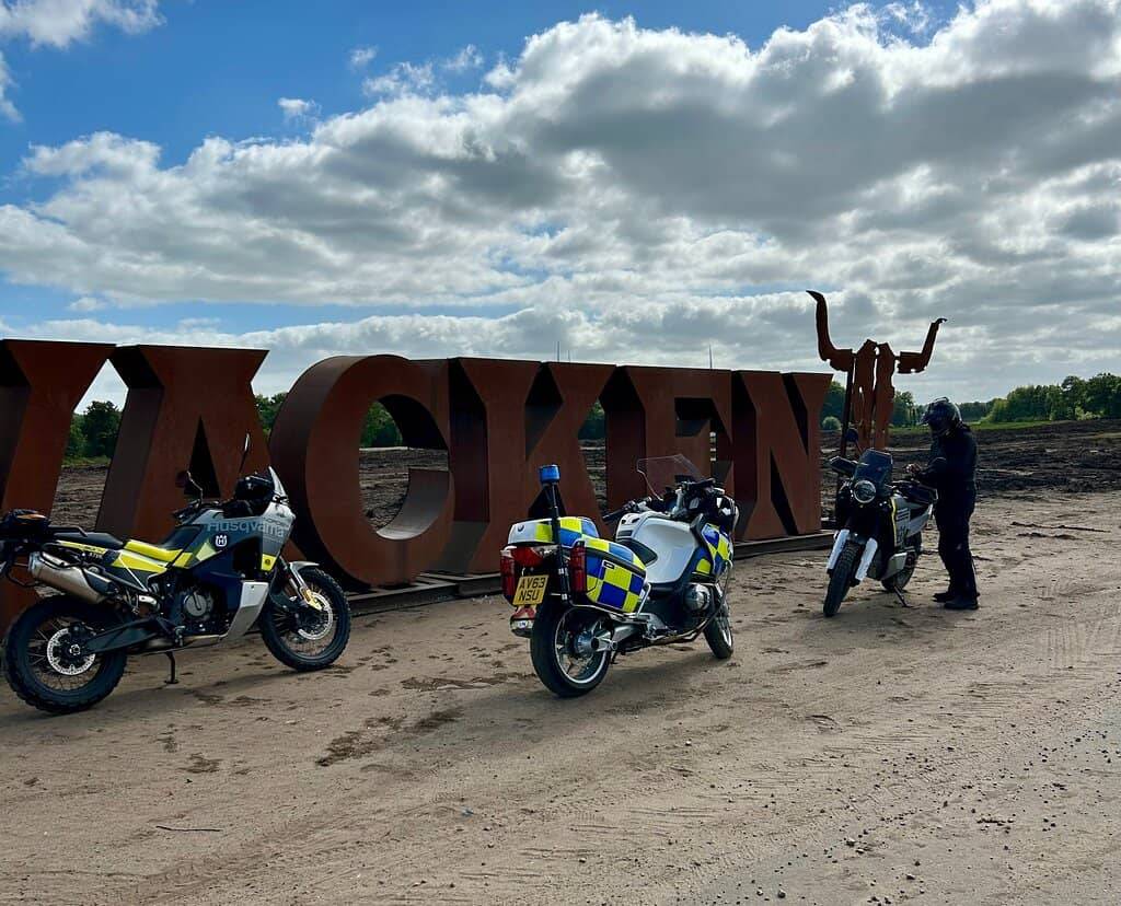 Themed Stages & Performances