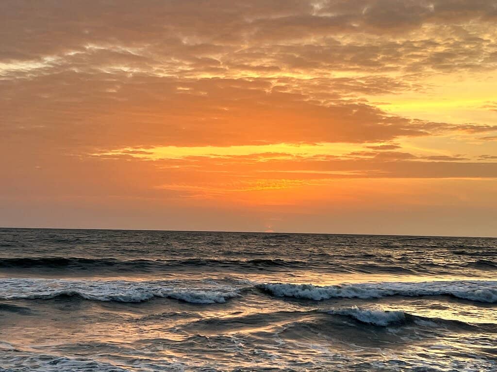 Coastal Strolls and Local Life