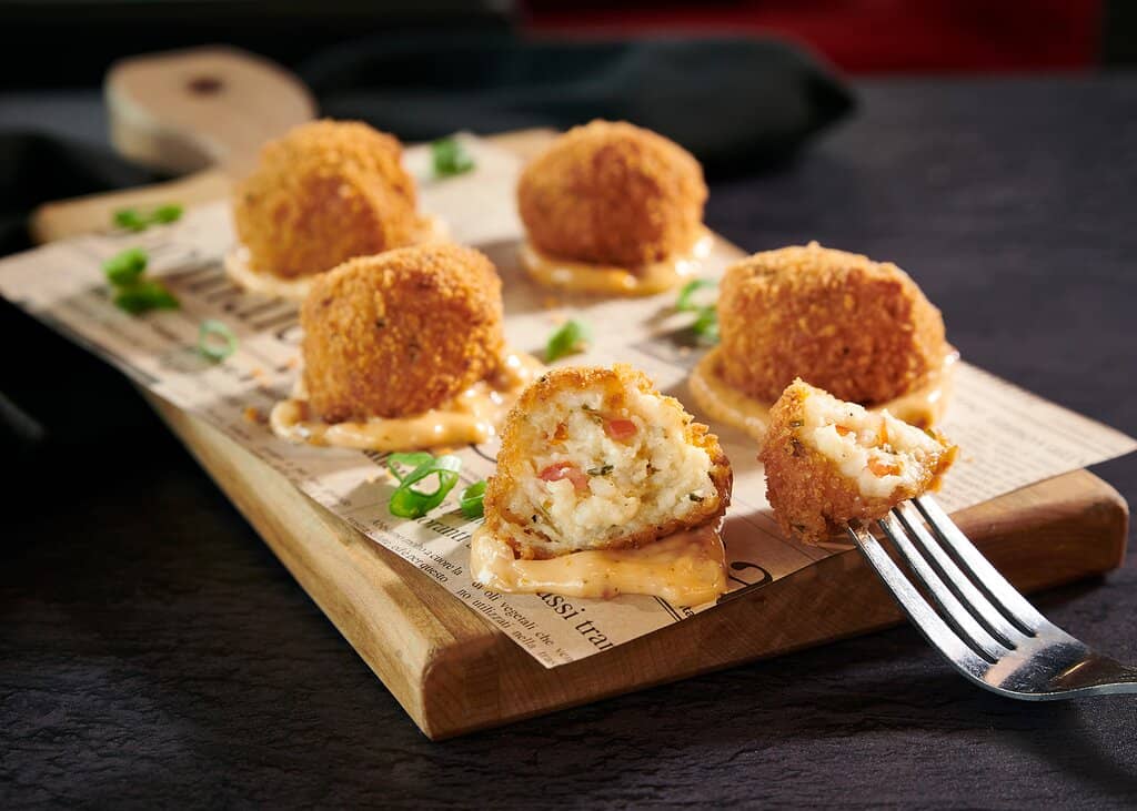 Cozy Atmosphere & Mountain Views