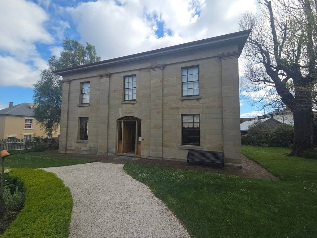 Expansive Heritage Garden