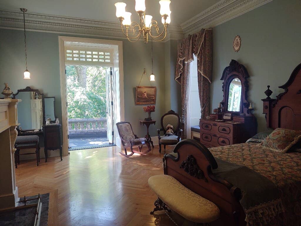 Formal Gardens and Grounds