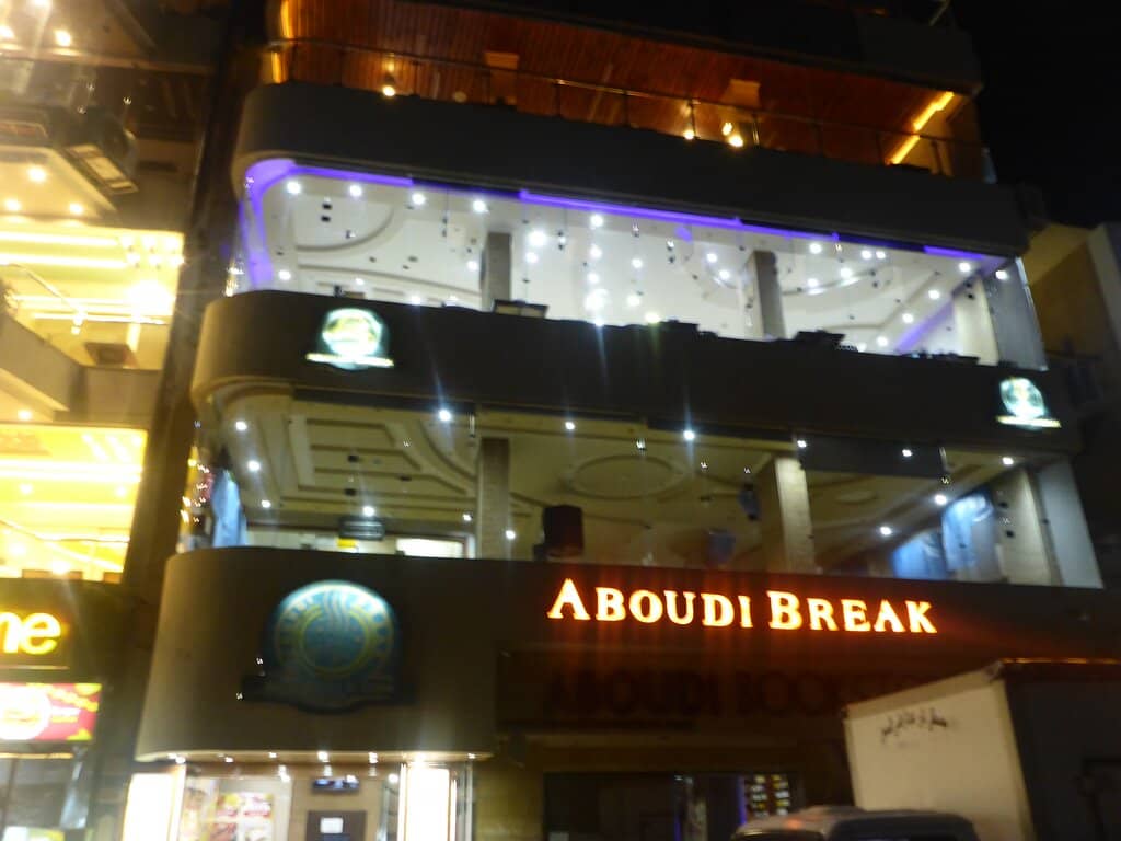 Unique Temple Dining Experience