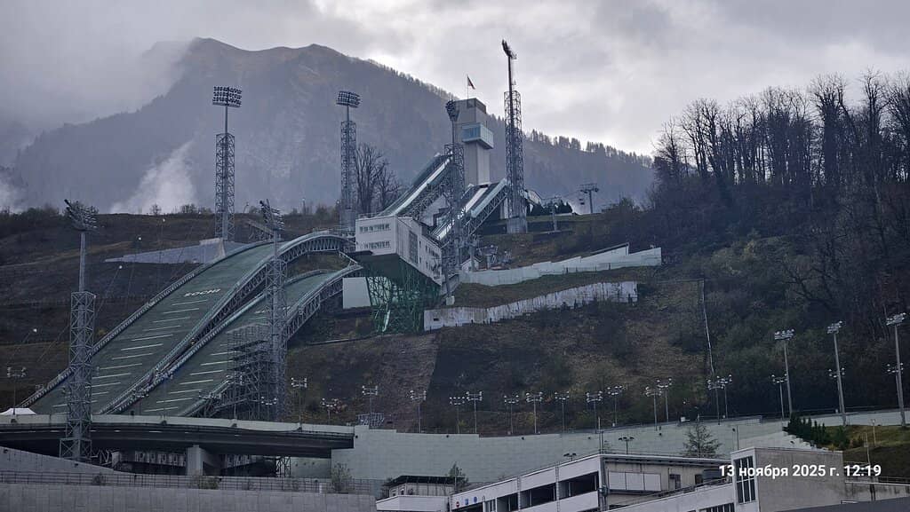 Panoramic Mountain Views