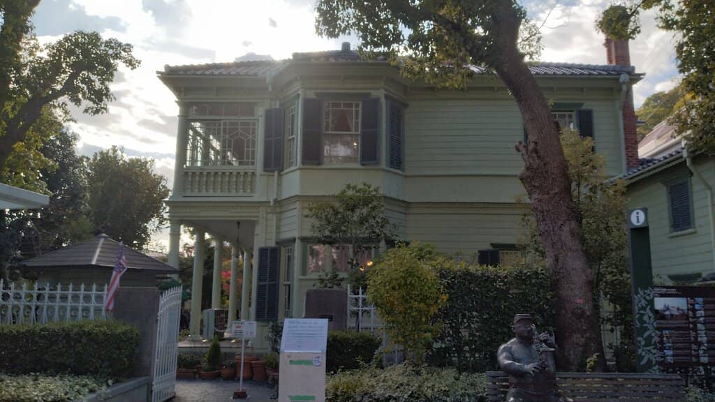 Earthquake-Damaged Chimney