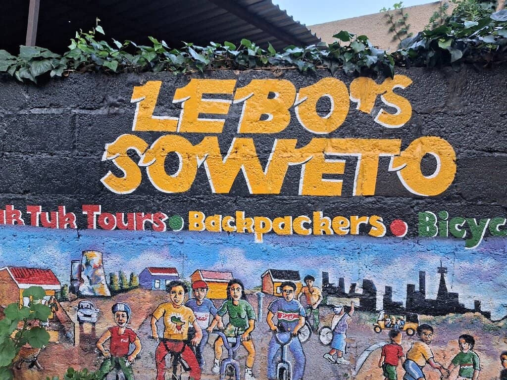 Outdoor Restaurant & Dining