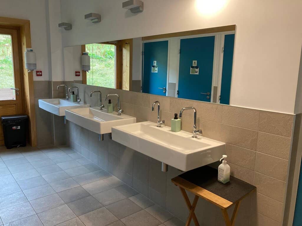 Cozy Mountain Ambiance