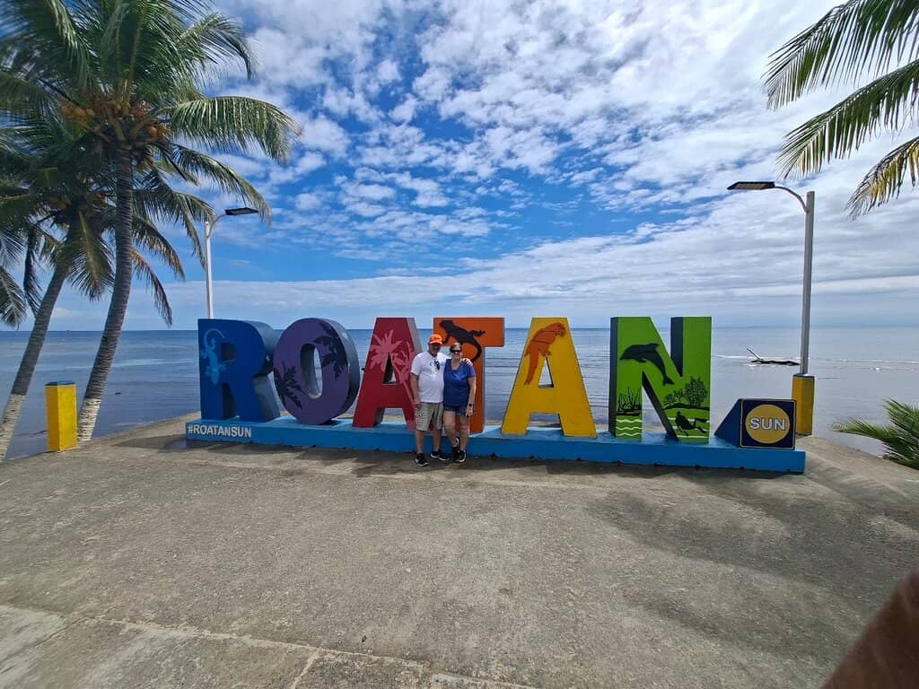 Beachfront Dining & Bars