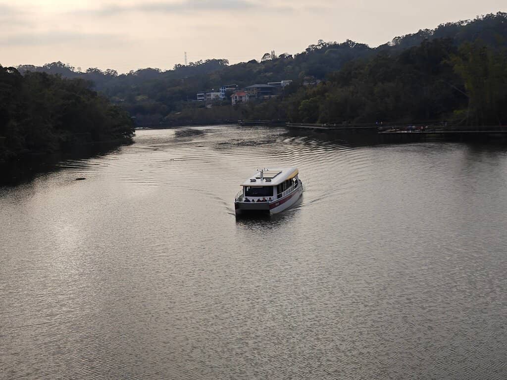 Dapu Reservoir Views