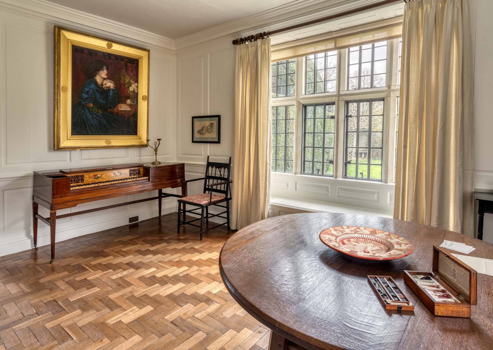 Arts and Crafts Interiors