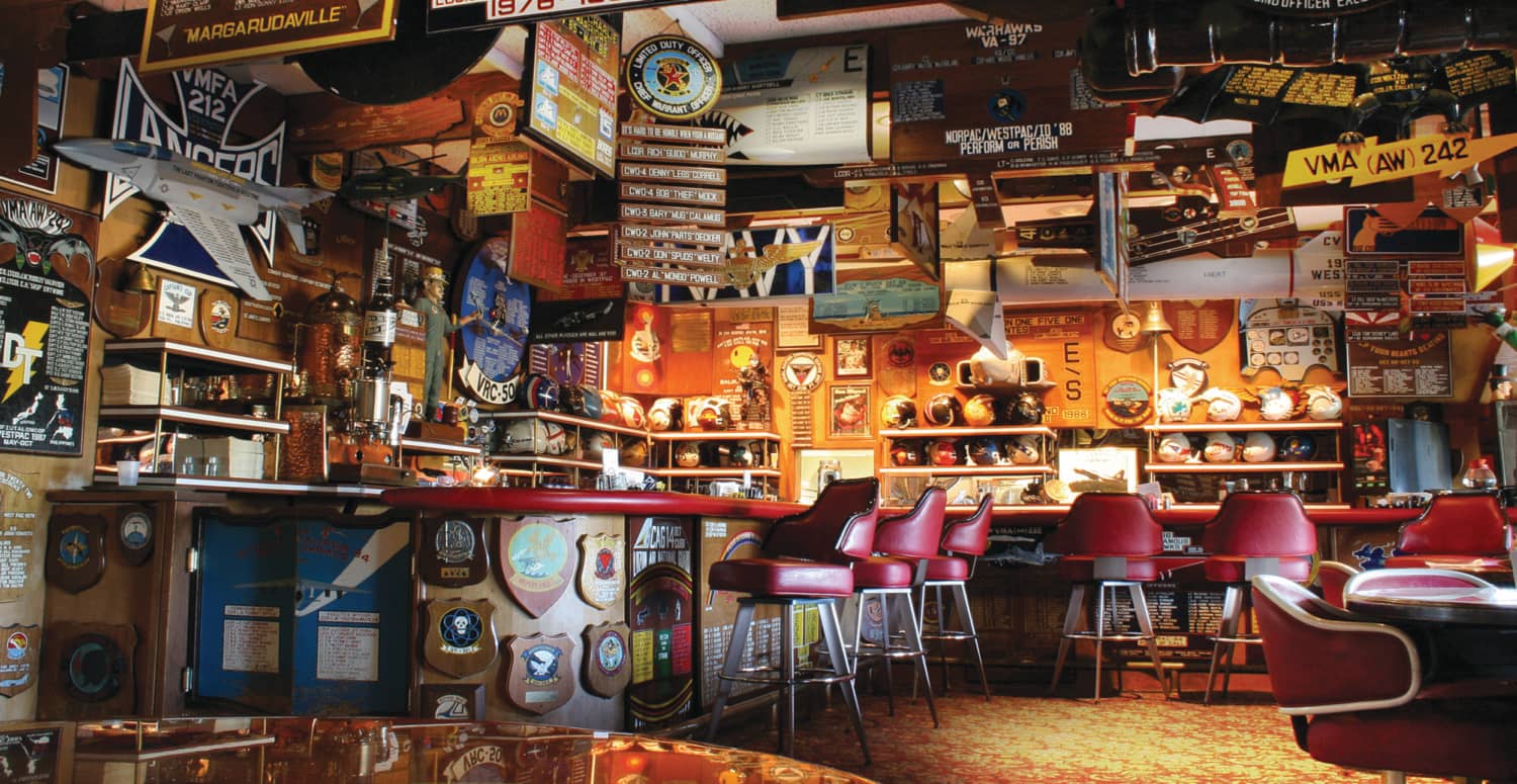 Cubi Bar Cafe Experience