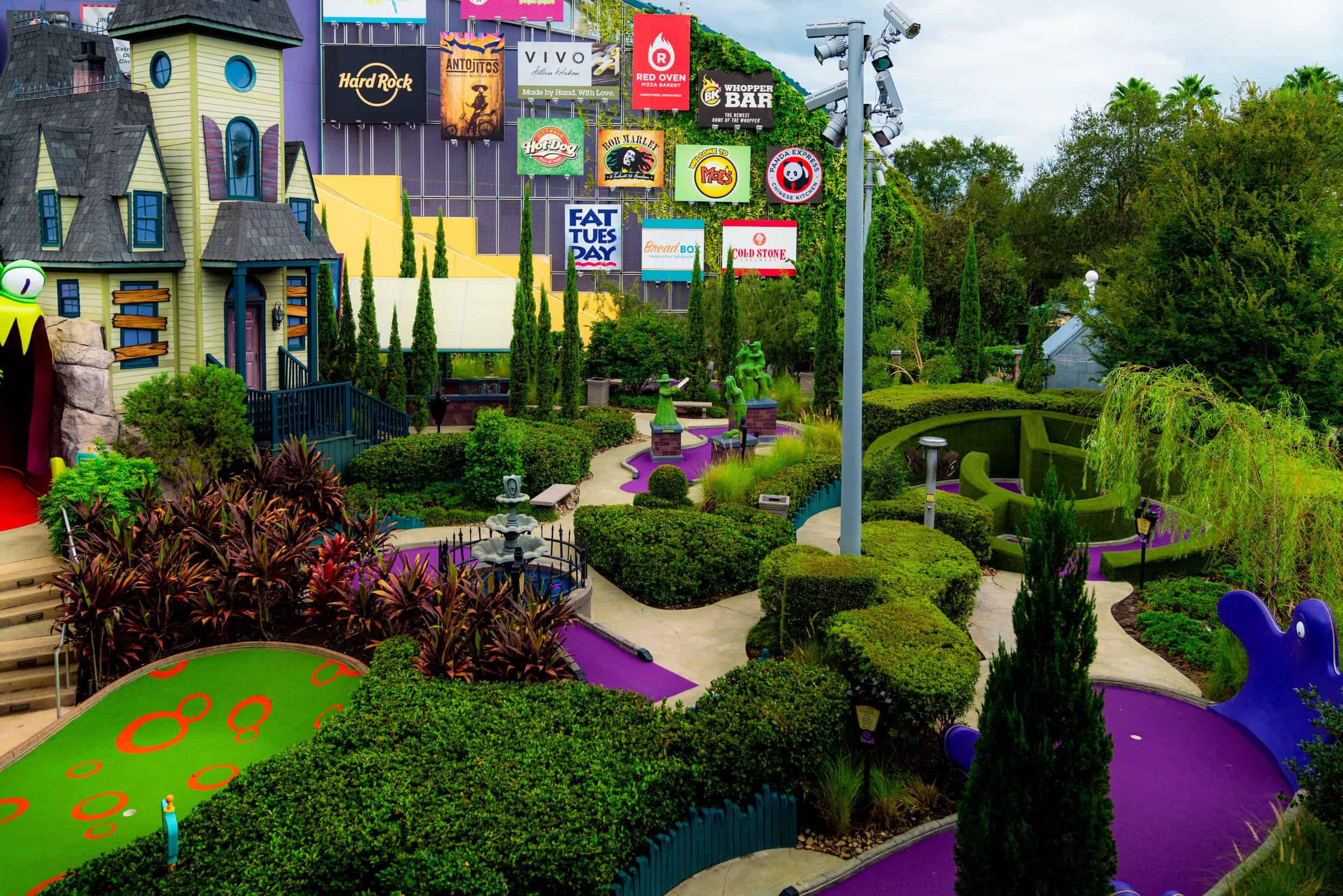 Hollywood Drive-In Mini Golf