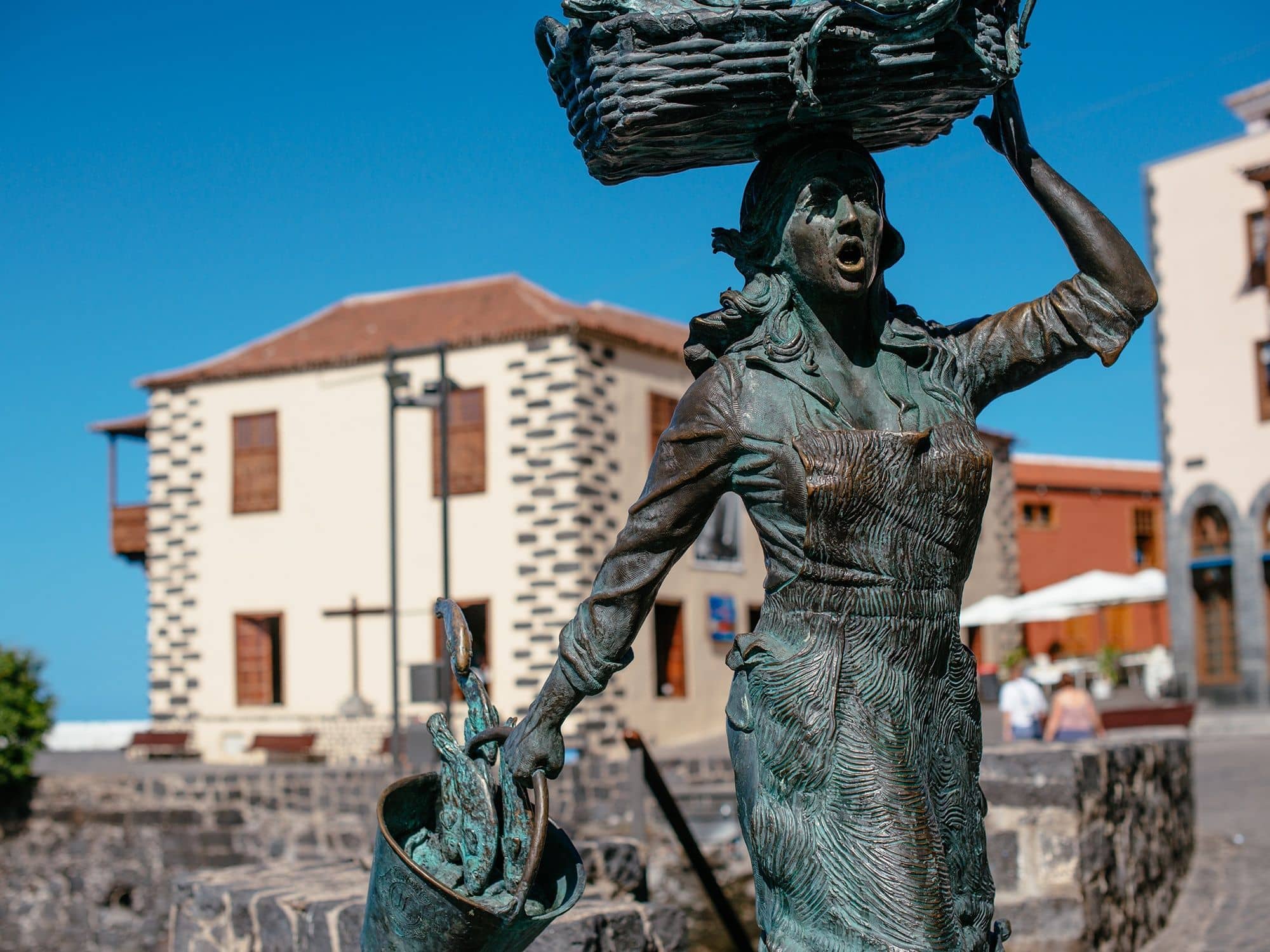Estatua a la Mujer Pescadora