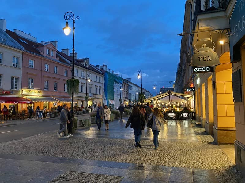 Chic Cafes and Boutiques