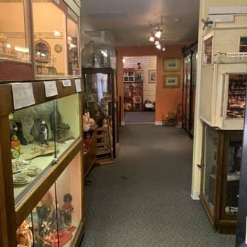 Arizona Doll & Toy Museum
