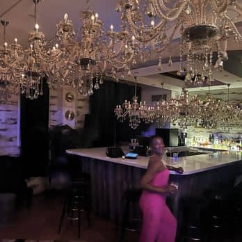 Chandelier Shelley Bar