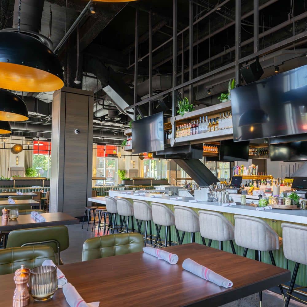 Diverse Dining & Drinks