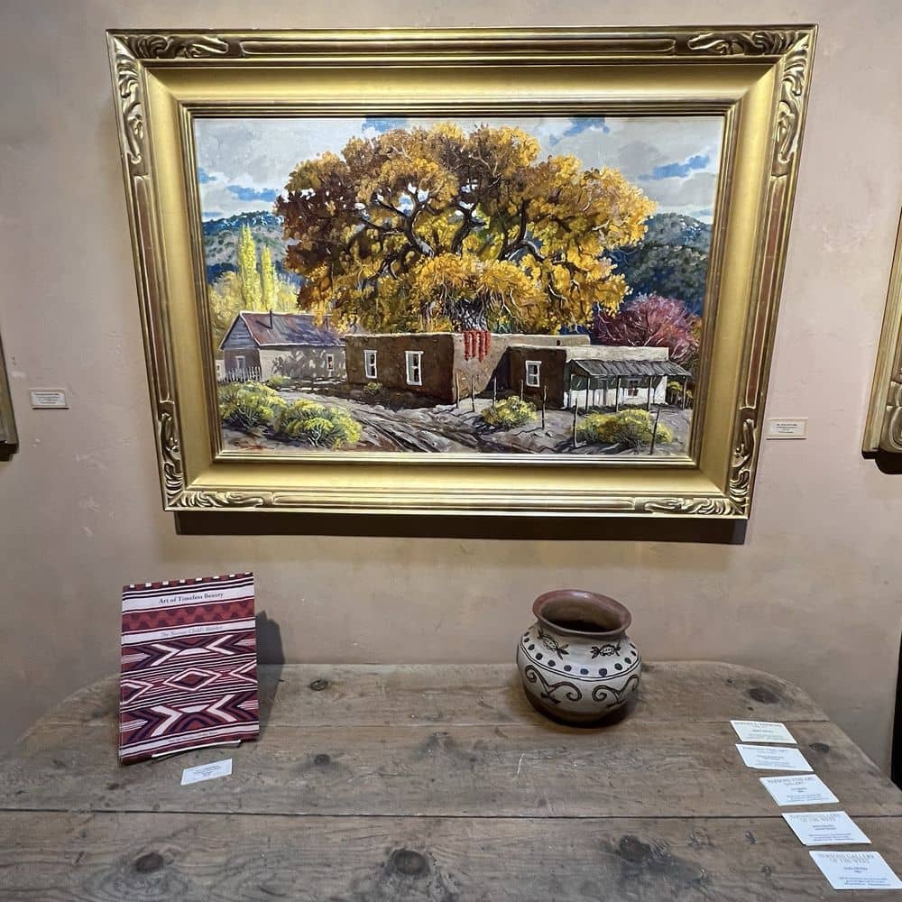 Art Galleries & Boutiques