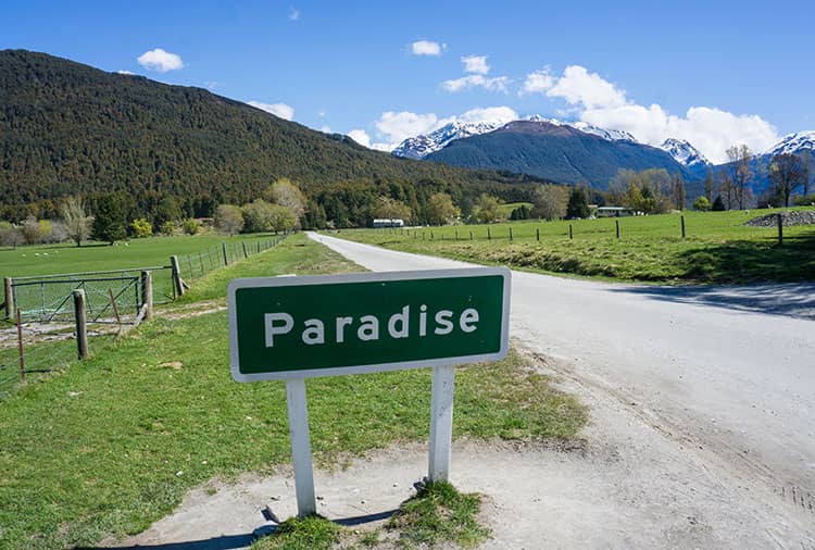 The 'Paradise' Signage