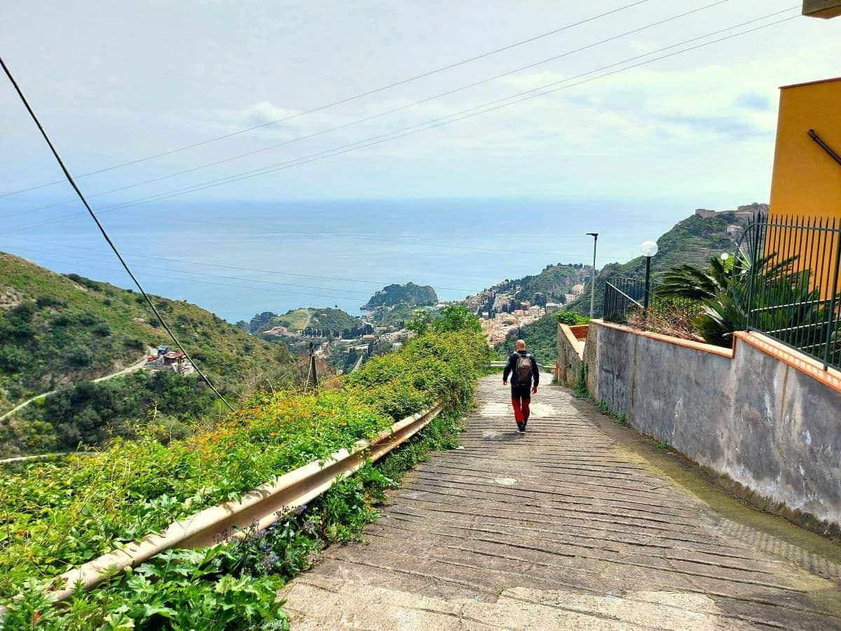 Scenic Hike (for the fit)