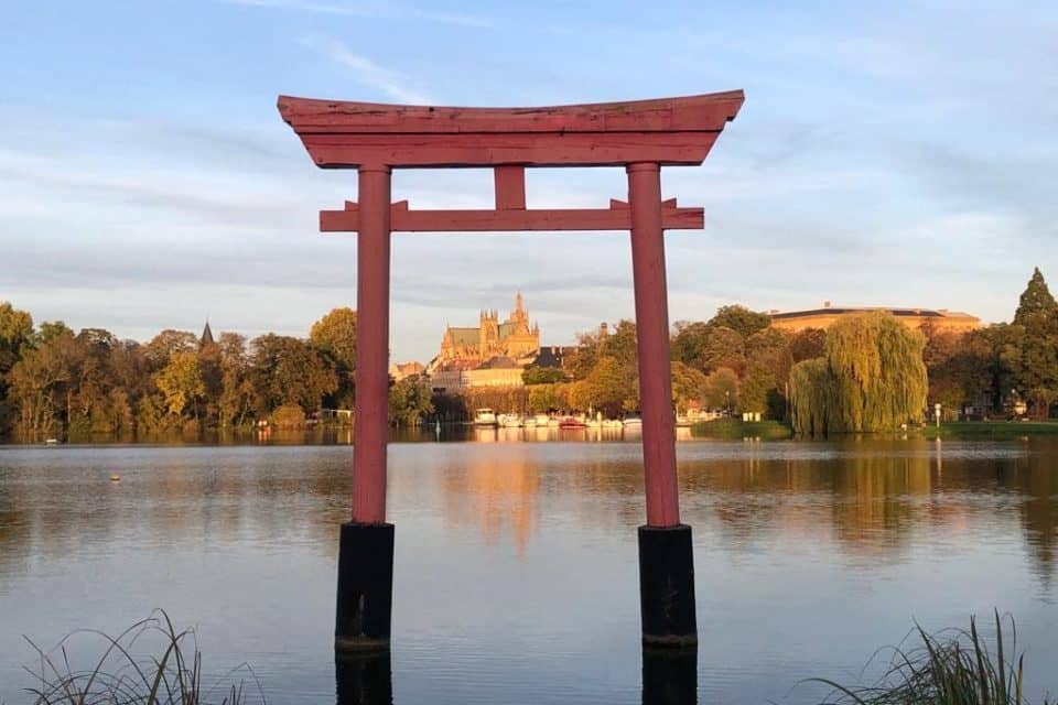 Chinese Arch Photo Spot