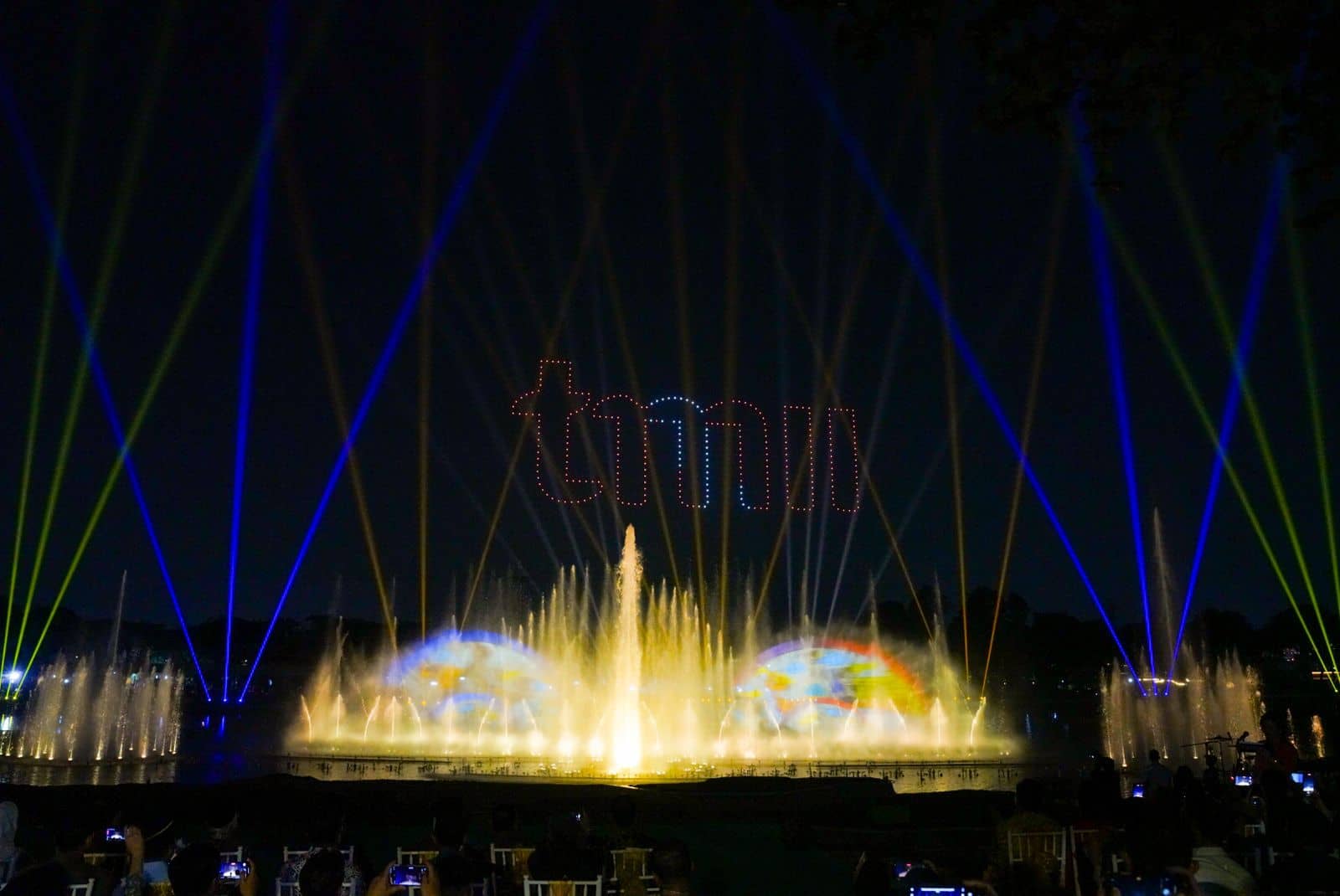 Night Water Fountain Show