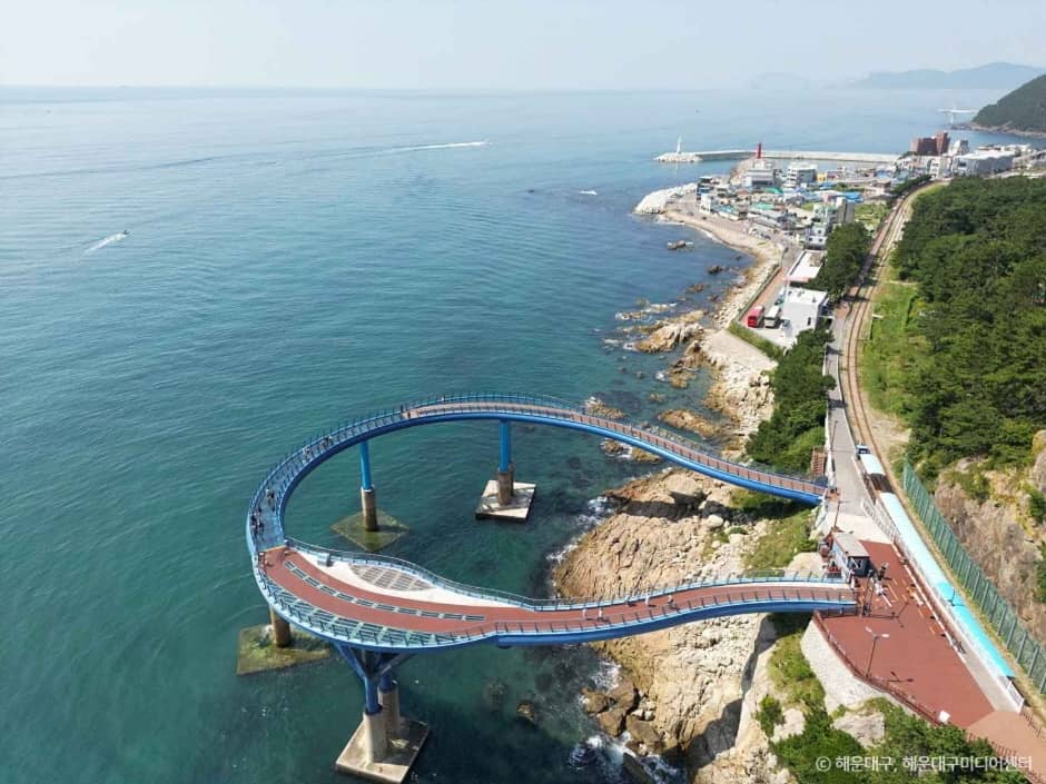 Cheongsapo Skywalk & Daritdol views