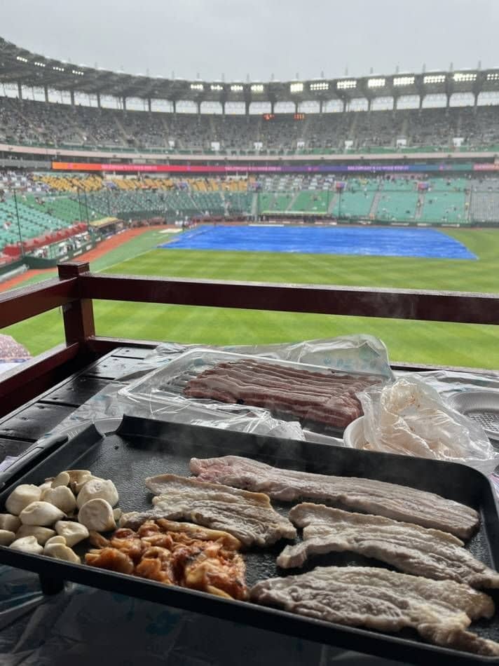 Outfield BBQ Experience