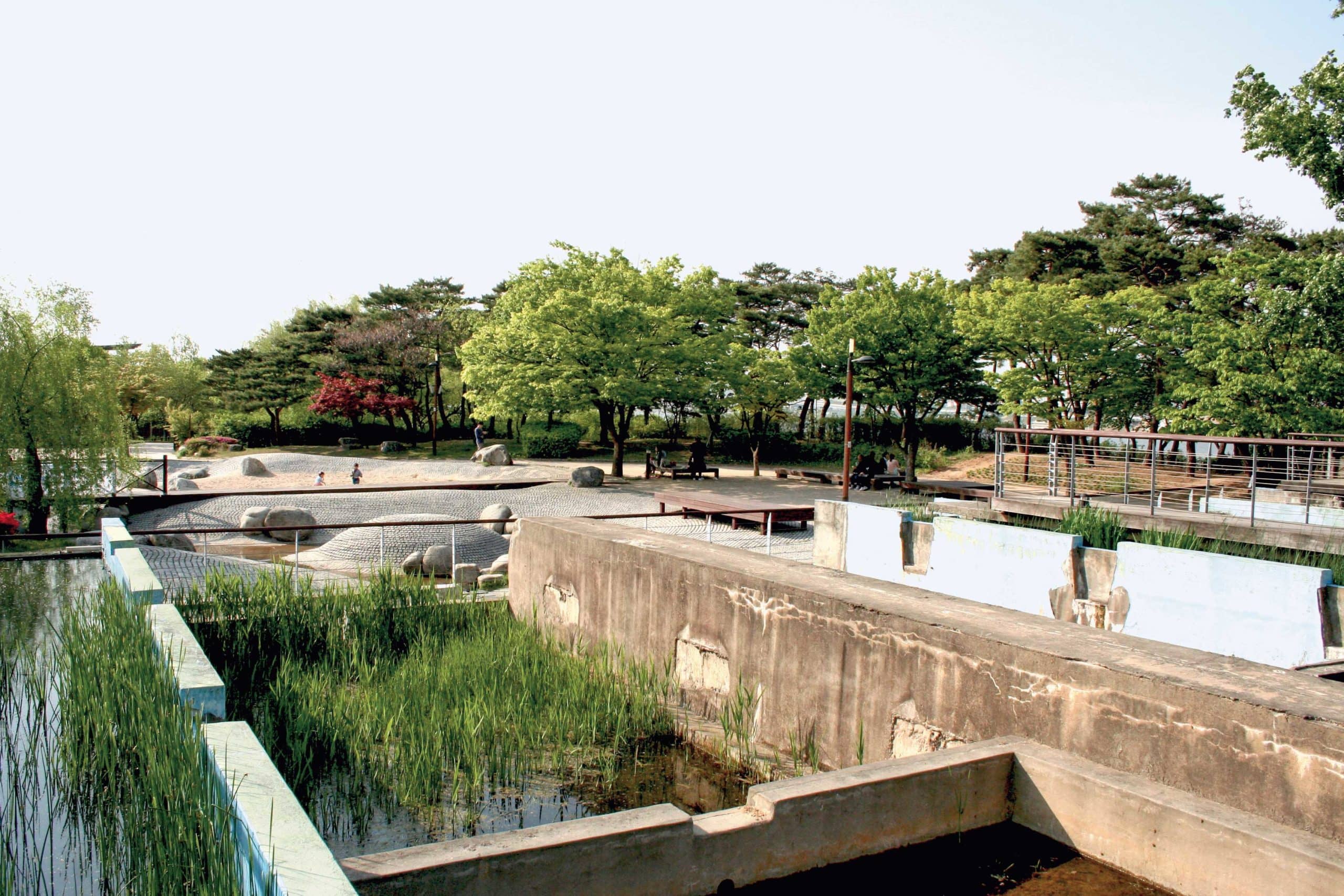 Ecological Gardens